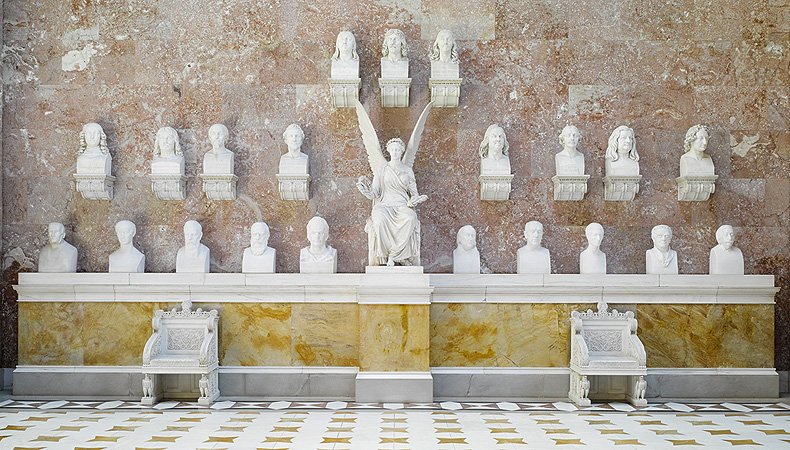 cartographer_s's tweet photo. The Valhalla memorial building in Bavaria was built in 1842, with the design made by Leo von Klenze (who also painted the top right painting)
The complex contains statues and busts of distinguished figures from German history https://t.co/qQ1ej5cgEO