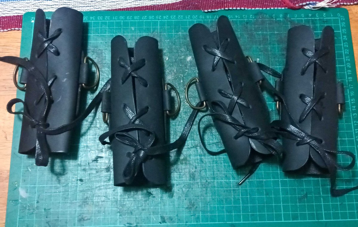 cowforgefoundry's tweet photo. Available on hand

Forager’s Pouch x2 (no snap buttons version)
Adventurer's Sword Frog x4  

PhP 750/ea (buyer covers shipping) https://t.co/LkSlZ5qgoF