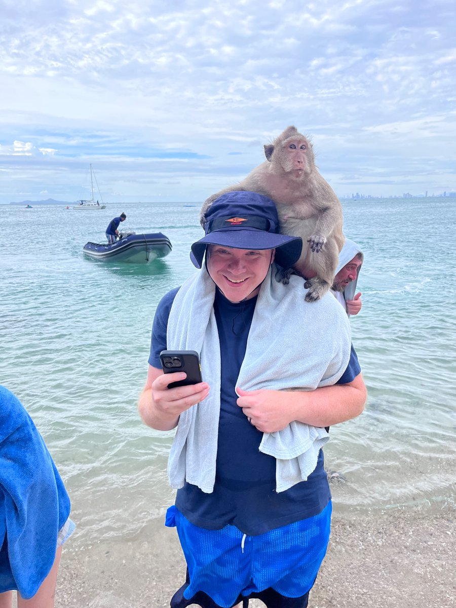 mtrivettpoker's tweet image. Met some new friends in Thailand yesterday!