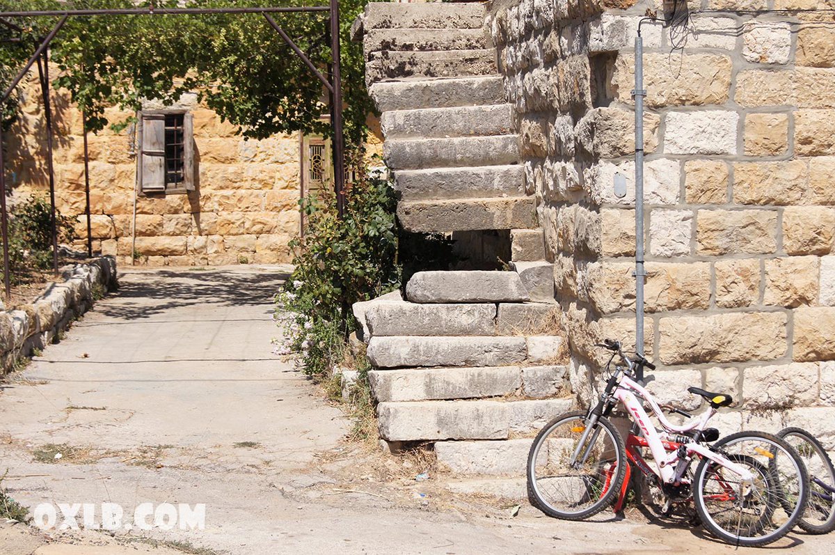 onefineart's tweet image. I try to create art in each shot. Even in everyday settings, you can make a beautiful photo. Lebanon Prevails onefineart.com

#createart #shot #makephotos #beautifulphotos #lebanonprevails #lebanon #douma