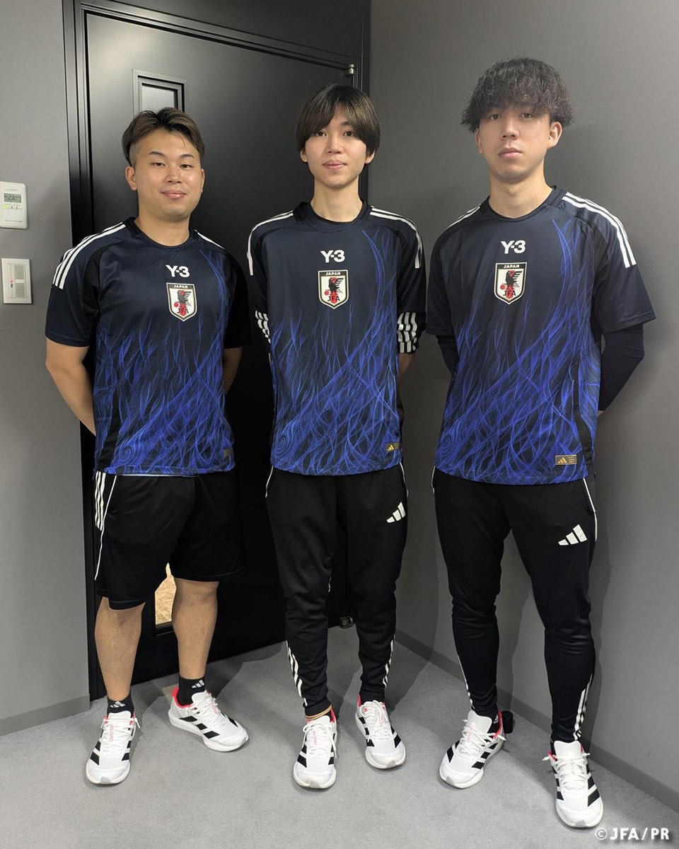 ／
FIFAe World Cup2025™地域予選（東アジア・オセアニア）
コンソール部門 優勝🏆
＼

9/24(水)～27(土)で開催された『FIFAe World Cup2025™地域予選（東アジア・オセアニア）』にて、コンソール部門のe日本代表が見事優勝し、12月にサウジアラビアで行われる『FIFAe World Cup