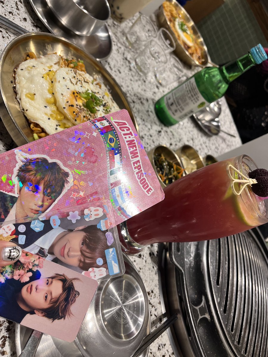 _peachlli's tweet image. nunca creí que viviría algo así en México, gracias por venir a México @kd_officialx, see you tomorrow bae 💞⭐️

#ACT_NEW_EPISODE_MEXICO
#KANGDANIEL_IN_MEXICO
#MEXICOLOVESDANIEL