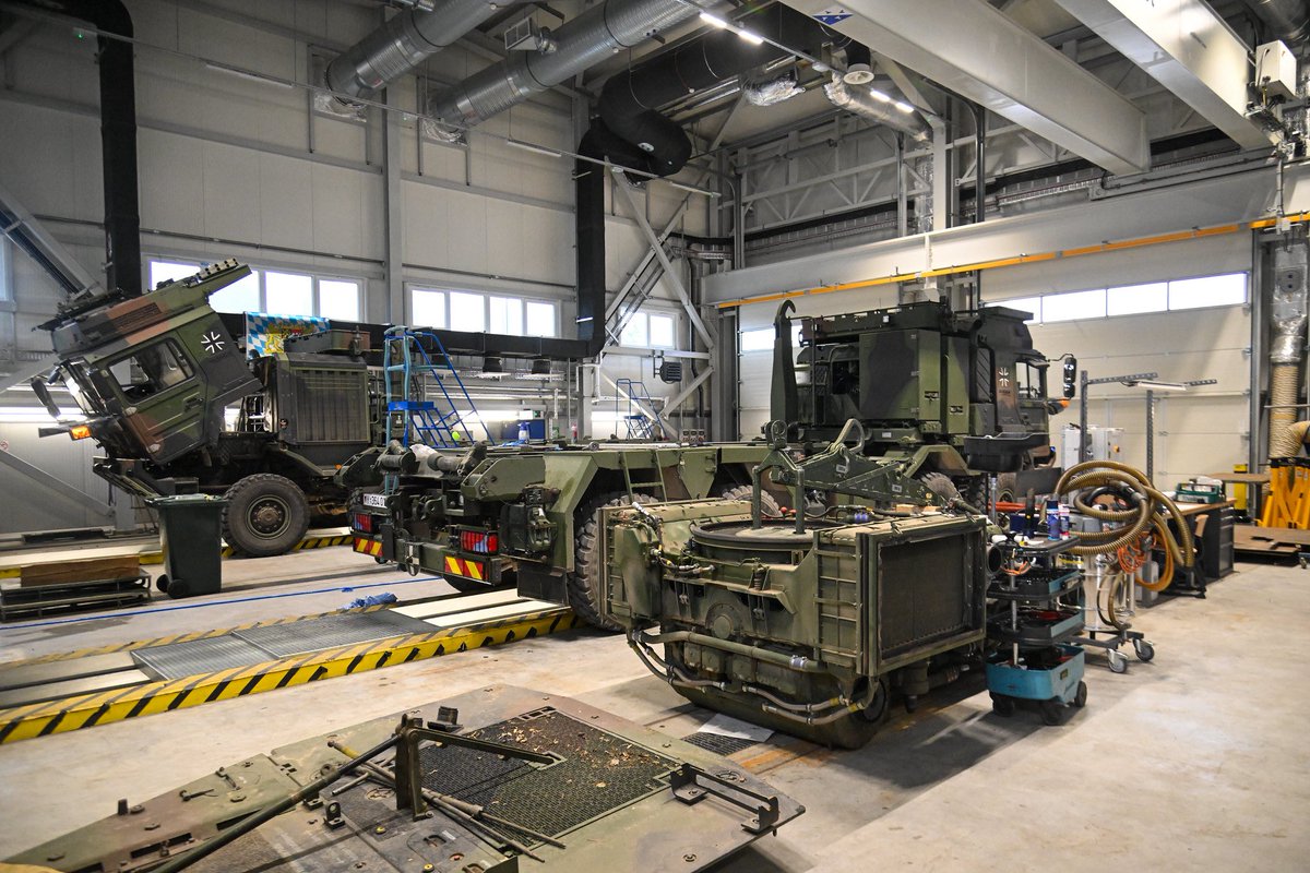 🇱🇹 &amp; 🇩🇪 deepen defense integration: a €90M NATO logistics hub opened in Rukla by Ministers <a href="/DSakaliene/">Dovilė Šakalienė</a> &amp; B. Pistorius marks a new stage in strategic partnership, paving the way for Germany’s full brigade deployment in Lithuania.