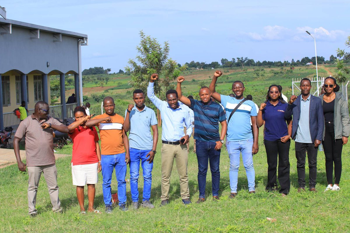 Nature Talk Africa (NaTA) (@naturetalk_a) on Twitter photo It was a moment of stronger solidarity, organizing & strategizing for effective natural resources governance, demamding for social, environmental & climate justice. #PeoplesAgenda #CommunityOrganizing #stopEACOP #EmpoweringGrassrootsEHRDs <a href="/aifeuganda/">AIFE</a> <a href="/Eacophostcmty/">East African Crude Oil Pipeline Host Communities</a> <a href="/RefineryOil/">Oil Refinery Residents Association (ORRA)</a> It was a moment of stronger solidarity, organizing & strategizing for effective natural resources governance, demamding for social, environmental & climate justice. #PeoplesAgenda #CommunityOrganizing #stopEACOP #EmpoweringGrassrootsEHRDs <a href="/aifeuganda/">AIFE</a> <a href="/Eacophostcmty/">East African Crude Oil Pipeline Host Communities</a> <a href="/RefineryOil/">Oil Refinery Residents Association (ORRA)</a>