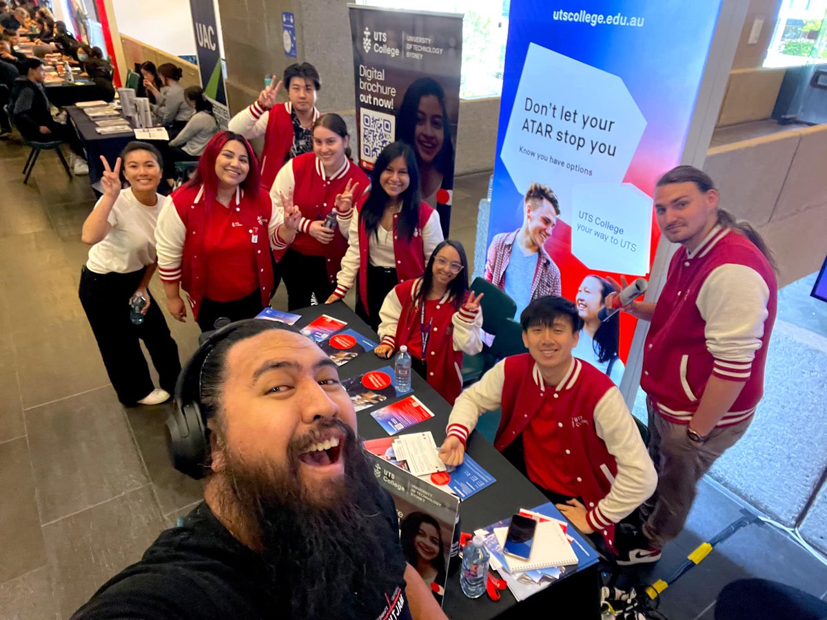 UTS College tweet media