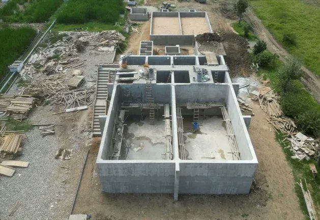 #Noticias | Construye <a href="/GobOax/">Gobierno de Oaxaca</a> planta de aguas residuales de Santa María #Coyotepec para sanear Río Atoyac. La obra tendrá la capacidad de tratar miles de litros, mejorando así la calidad del agua que llega al afluente.

#Entérate #Oaxaca #BuenosDías #BuenMartes #FelizMartes
