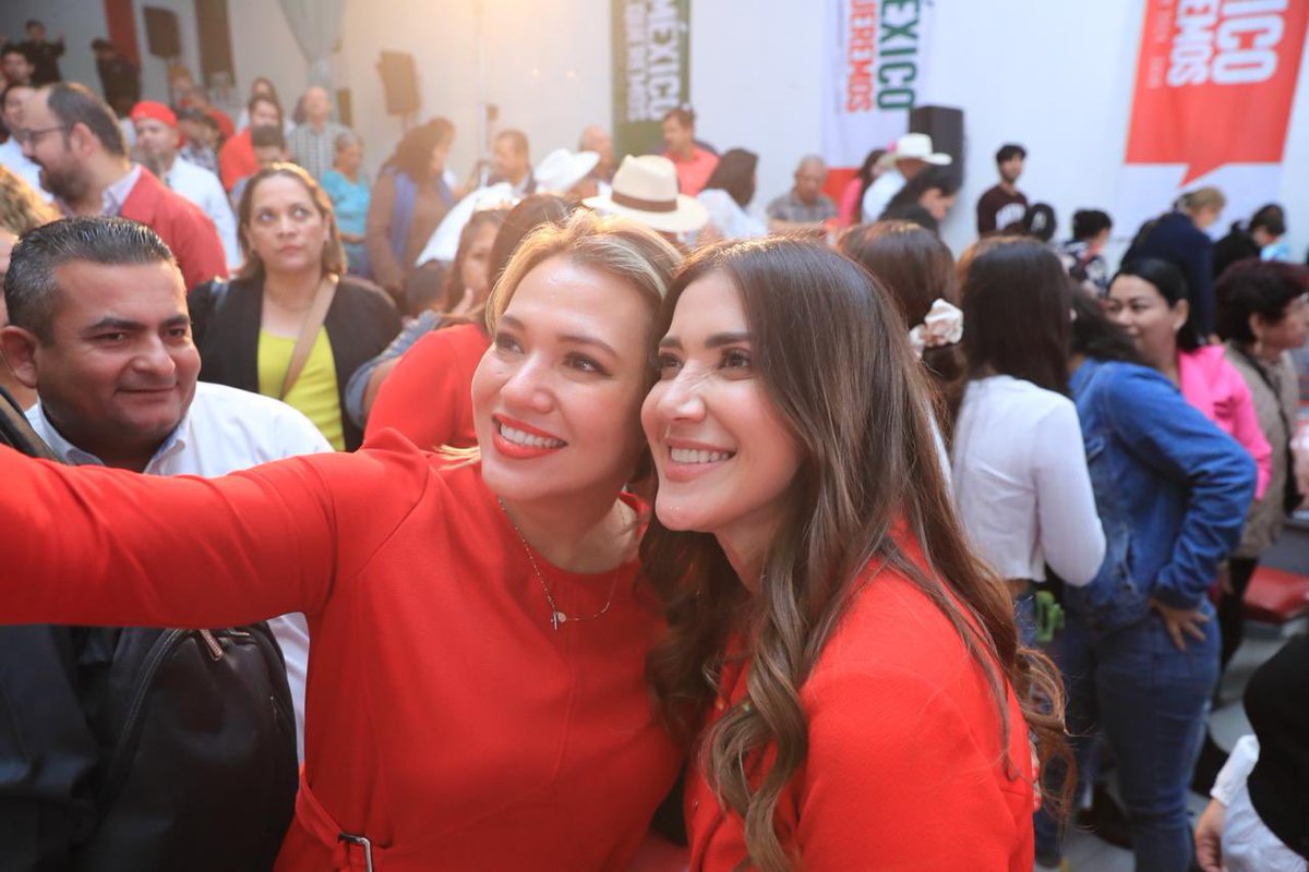 Mi querida regidora <a href="/ErikaSMtz/">Erika Sánchez</a>, que pases un increíble cumpleaños rodeada de todos tus seres queridos 

Que todo lo bueno llegue a ti en este nuevo año de vida, te mando un fuerte abrazo. 🫂 

¡Feliz cumpleaños amiga!🎉