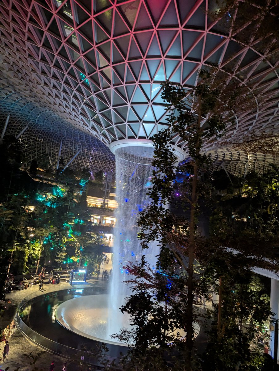 The #Jewel always looks amazing 
#token2049 #SuiFest