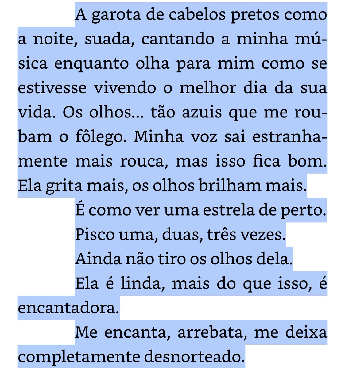 Se a gente reparar bem ela viveu nosso sonho de ir para um show e o divo amar a gente só de OLHAR😭😭😭😭😭😭