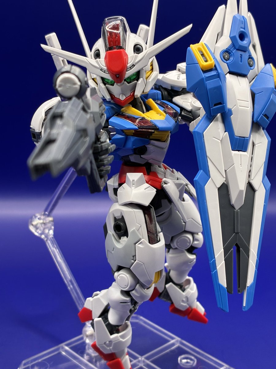 Tekuku's tweet photo. MG SDガンダムエアリアル組み上げ完了!
ガンプラは変態的ね、本当に毎度こんな組み方考えると思う
SDだけどかなり細かく盾も全て分解展開できるのがすごい、関節もぐにゃぐにゃ曲がる
#ガンプラ #SDMG https://t.co/U2RzSEuu3n