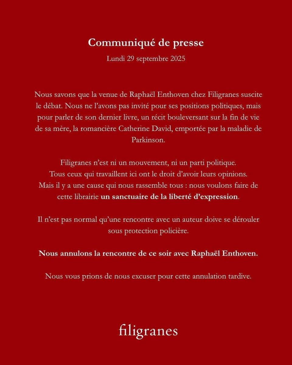 Comment utiliser les réactions émojis dans WhatsApp ?, image size:960x1200