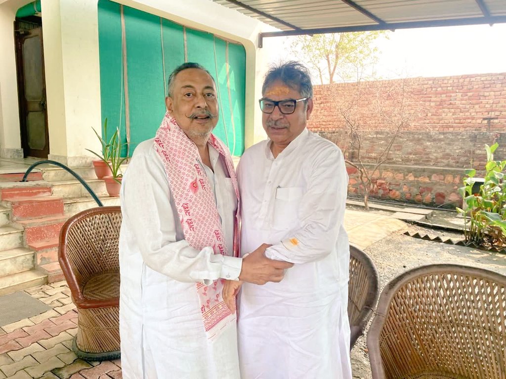 Bharatpur_1One's tweet photo. भाजपा के पूर्व प्रदेशाध्यक्ष श्री सतीश पूनियाँ जी ने आज स्नेहपूर्वक मुलाक़ात कर कुशलक्षेम जानी।
@DrSatishPoonia https://t.co/fKogxQ7W6m
