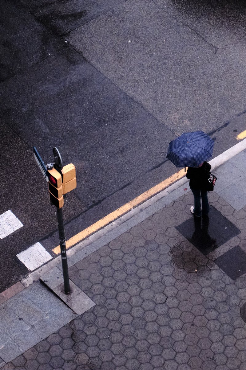 From the Streets - A collection of mundane moments made beautiful.

objkt.com/collections/KT…

#tezostuesday 
#Tez 
#objkt