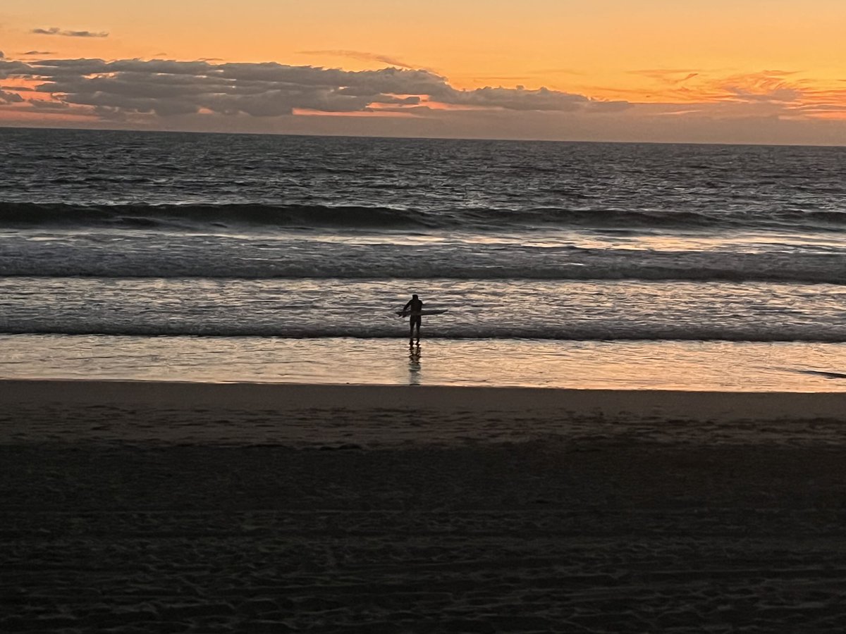 Being at peace with yourself isn’t about perfection,it’s about acceptance. It’s recognising your flaws and chinks without judgment, your strengths without arrogance, and your journey without comparison. You are not a problem to be solved, but a person to be understood.❤️🌅😊