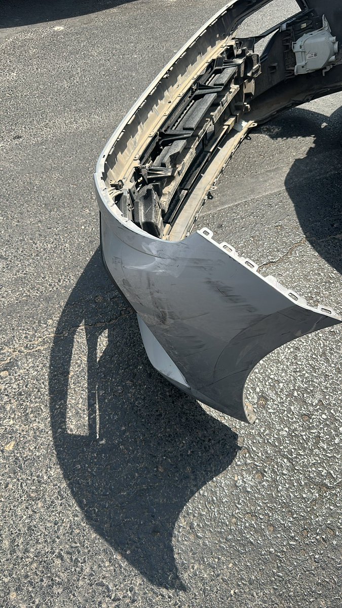 الحادث الثاني لسيارتي اللي ما كملت الشهر الاول😟