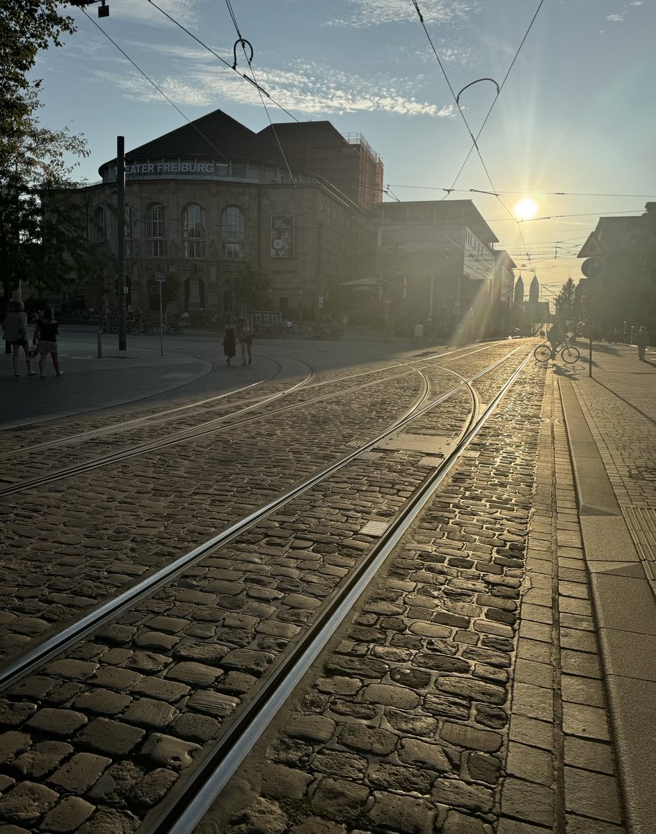 destgul's tweet photo. Aradığım yerlere benzeyiş buldum, sen  benim şehrimsin Freiburg! https://t.co/Chb0Zi6wtF