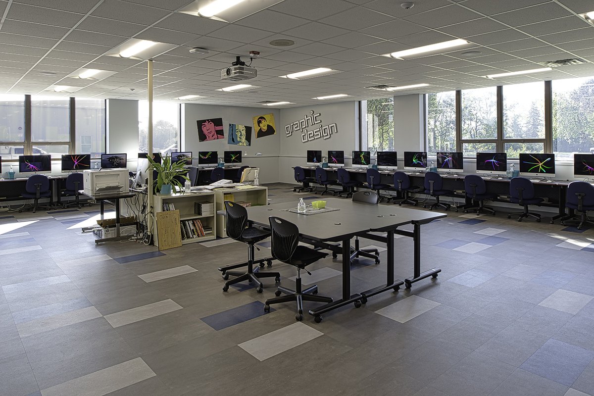 JPR1Source's tweet image. What if school design could transform the way students learn, connect, and thrive? That’s the vision behind Elkhart Community Schools’ high school transformation, and we’re proud to have played a part! 

Dive into the full story: loom.ly/oRazm68