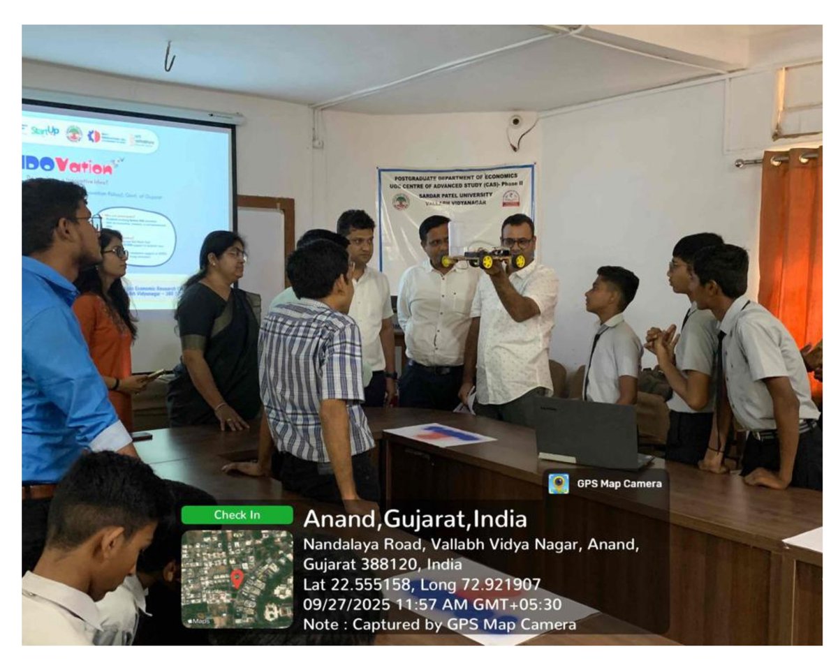 spsecgujarat's tweet photo. 10 Startup Projects, ₹9,05,500 Approved! 🚀

At Sardar Patel University, the expert committee of SPU–SSIP–Navadhara approved grants for 10 innovative startup projects by students from school to beyond university level, proving that innovation knows no age limits. https://t.co/nJdbBO1vun