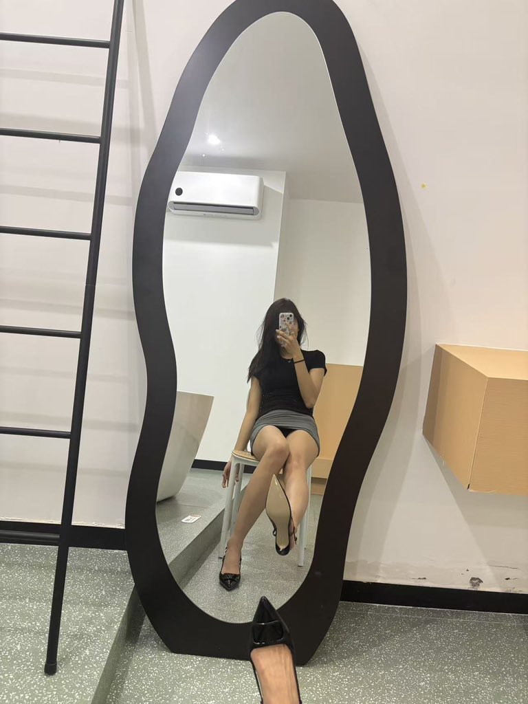 luoxuanqueen's tweet photo. 贵阳上课啦 https://t.co/NZc42z0OMZ