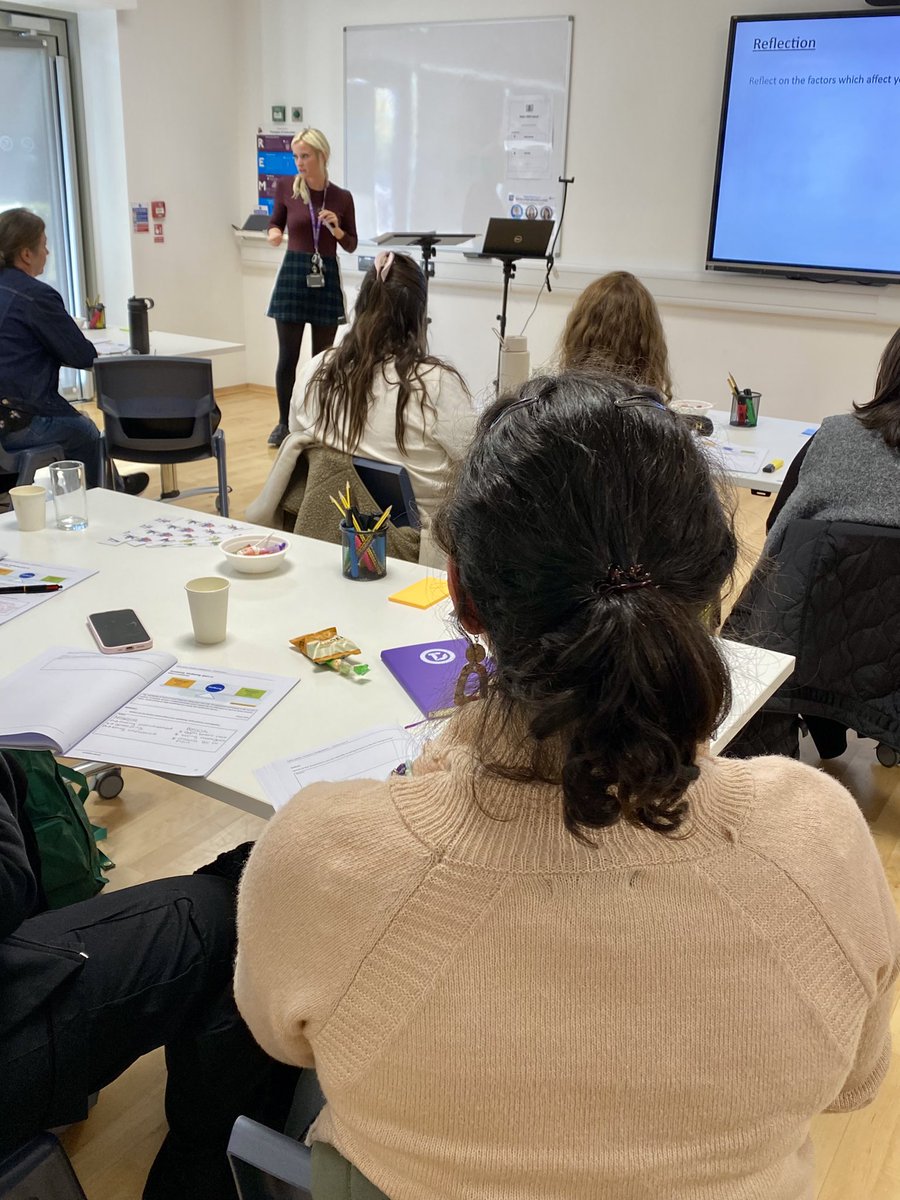 1DegreeAcademy's tweet image. At ODA we’re committed to #StaffDevelopment to ensure our students get great teaching every day. We work alongside @nwltsh and @Ambition_Inst to ensure ECTs across the borough also get high-quality CPD. Today we welcomed ECT 2s to think about the importance of CPD and wellbeing.