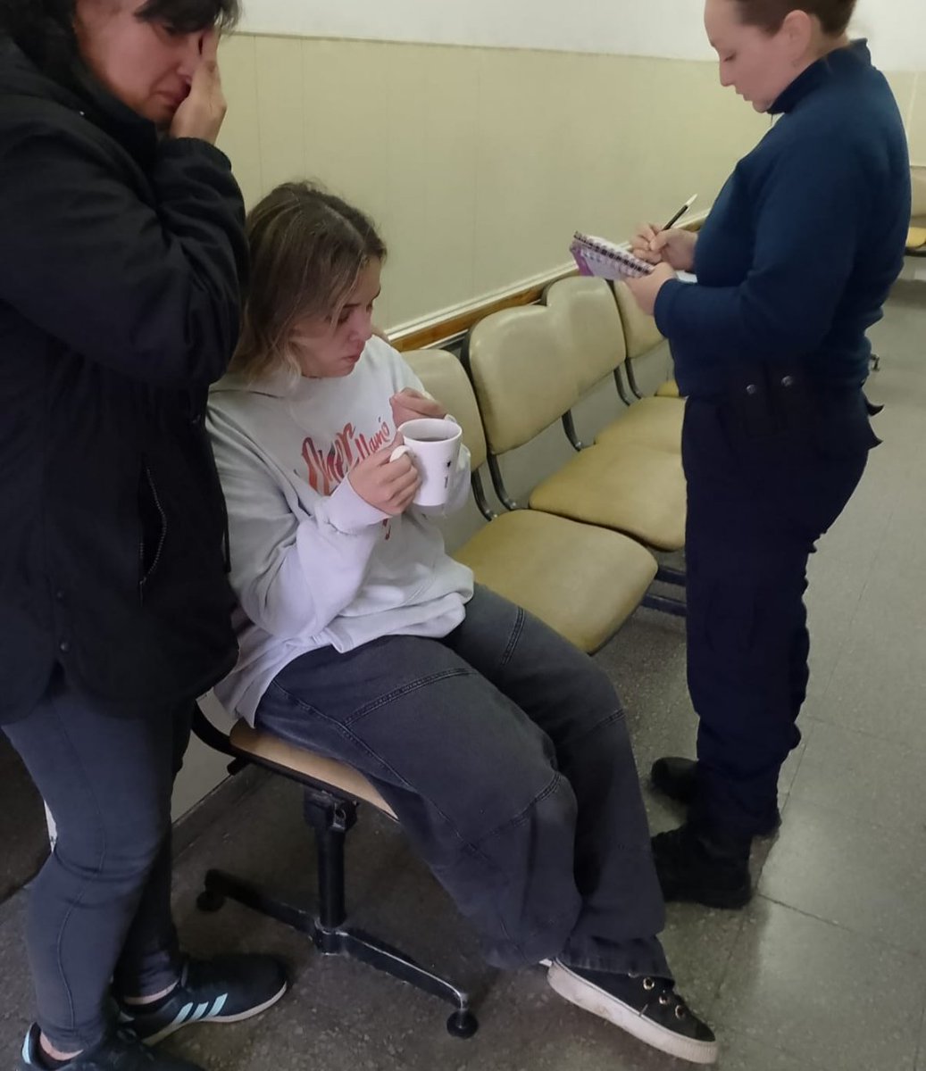 TroncosoGuille's tweet image. 🔴Apareció Lourdes, la joven que era buscada en #Berazategui, está sana y salva 📢✅