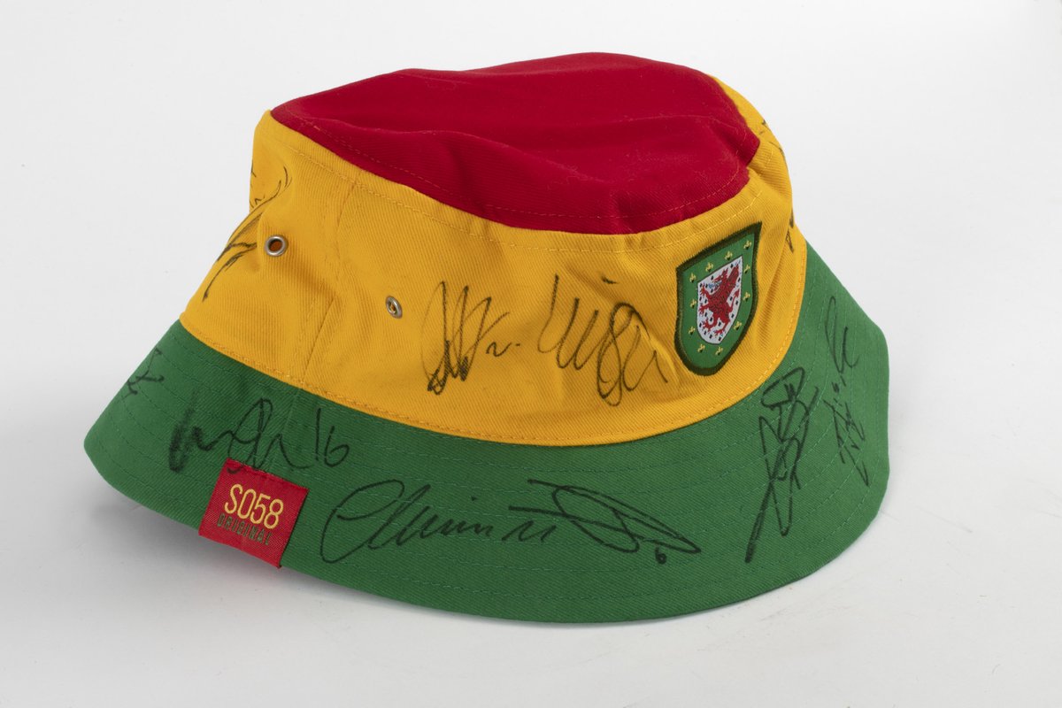 FootyMuseumWal's tweet photo. Calling all football fans of Wales! Your new museum needs your fan stories!

Today is National Sporting Heritage Day and we're launching a callout for Welsh football fan stories! #NSHD2025

With the grand opening of Football Museum Wales in 2026 getting ever closer, we are now reaching out for fans of Welsh clubs and country to share their tales so they can be recorded for future generations to enjoy.

It could be an experience you had at a classic (or not so classic) match you attended, a chance encounter with a Welsh football hero, a memorable event at your local club, or just a special footballing memory from your childhood you’d like to share.

We’re particularly interested in hearing from you if you have a personal item of football memorabilia to accompany your story.

Whether it’s your local Welsh club or the national team, all these stories are part of the rich tapestry of football history in our country - we want to collect as many as we can!

Get in touch with the Football Museum Wales team with your story by emailing footballmuseumwales@wrexham.gov.uk

@sportinghistory @wrexhammuseums @footyheritage @MenInBlazers @Mora_sport  @merchedycaeras @BrynLaw 
 @fearlessidzine @PodcastPeldroed @Airbusgirlsfc
@CaldicotLadyFC @WrexhamAFCWomen
@AirbusUKWomenFC @tnsfcwomen @CPDMBangorWFC @BangorWalesNews @LlyfrGwyneddLib @Bangor1876 @bangorcityfc @BangorReserves @CyngorGwynedd @the_nomads
@TownfcCq @CQNFans @CQNomadsVets @ConnahsQuayTC @flintshirecc
@CQ_Tigers @Mold_AlexFC @moldalexfc1929
@Rhyd19s @RhydymwynFCVets @Cnnahsquaynomad @FlintGirlsFA @flintshirecc @FlintTownFC @Advertizer
@FCOswestryTown @AreaOswestry @St_MartinsFC
@tnsfc @tnsfcwomen @OswestryLibrary @GobowenCelticFC @CHIRKAAAFC @RuabonRoversFC @pennymiles31 @WelshGovernment @WGCulture #Swans #WxmAFC #CardiffCity #Bluebirds #CityAsOne @visitwales