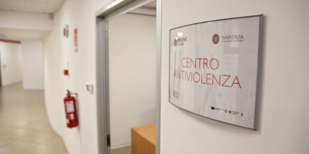 StefanoEternal's tweet photo. 0/9 🧵

Thread: 

Perché le donne troppo spesso non riescono a uscire dalla routine della violenza occulta e non.

Scritto e pubblicato da: Stefano S. 

#magicamente https://t.co/q451QIMq4H
