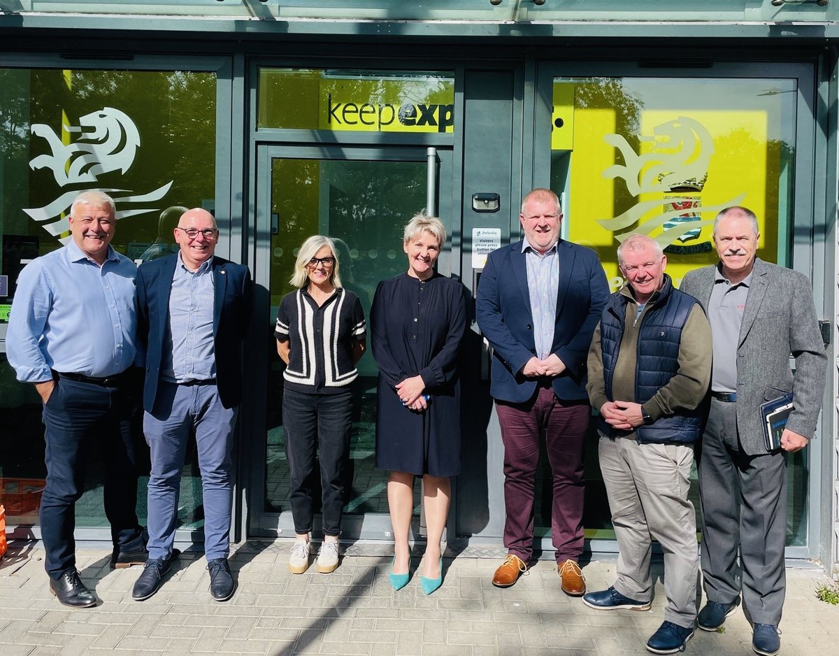 AndrewIngred's tweet image. Factory visits last week with @ZeelandiaUK  and GCB Cocoa (Favorich) 🏭🍫 Great tours and great insights into upcoming bakery &amp;amp; food trends. Thanks to both teams for the warm welcome!
#FactoryTours #BakeryTrends #Zeelandia #Favorich #GCBCocoa #SupplierVisits #AndrewIngredients