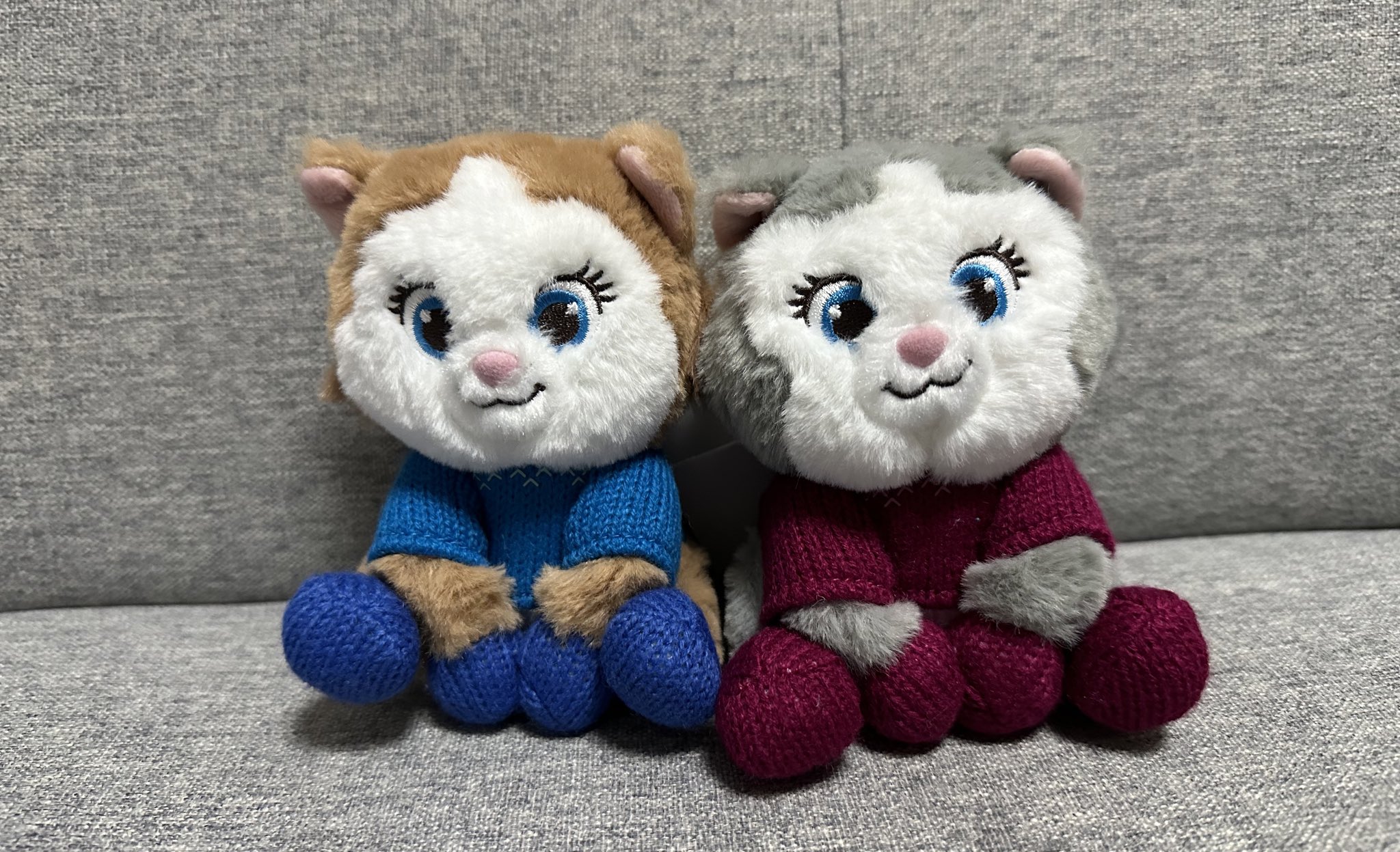 香港ディズニーランド　家族の思い出　猫　ネコ　ねこ　ぬいぐるみキーチェーン 香港ディズニー ワールドオブフローズン 家族の思い出 猫 ネコ