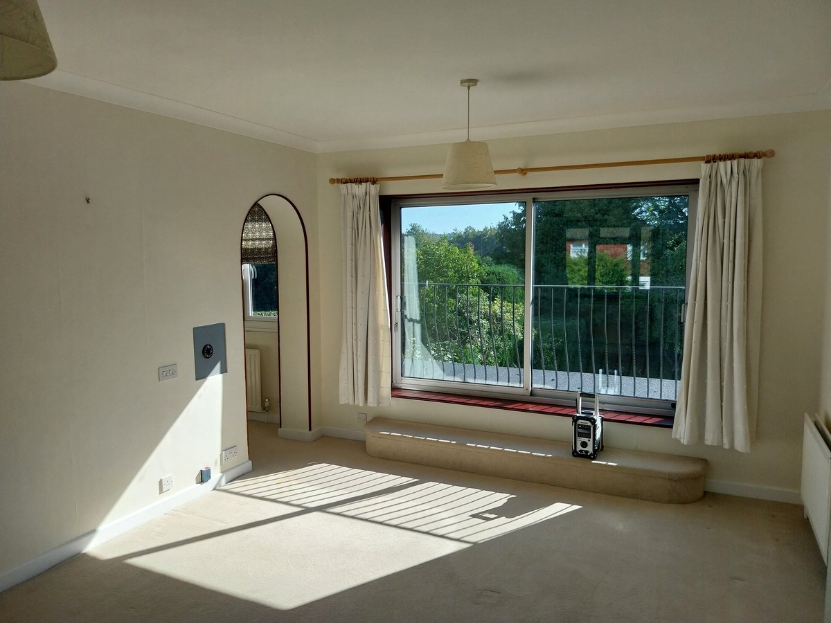 __Superior__'s tweet image. 1st day back into this rental in Sevenoaks, a good freshen up on the decorating, new carpets, boiler and hot water system. 
#Sevenoaks #Decorating #repeatcustomer