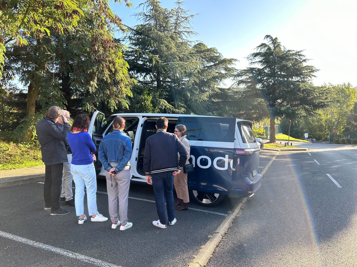 Neonode_Inc's tweet photo. The Neonode 2025 European Roadshow has now successfully concluded, having travelled 5,000 km across Germany, France, Italy, Belgium and the Netherlands. We met with 15 leading OEMs and industry stakeholders where we showcased our advanced solutions for the automotive industry. We invite you to register for our future events: https://t.co/91IQCckgrG