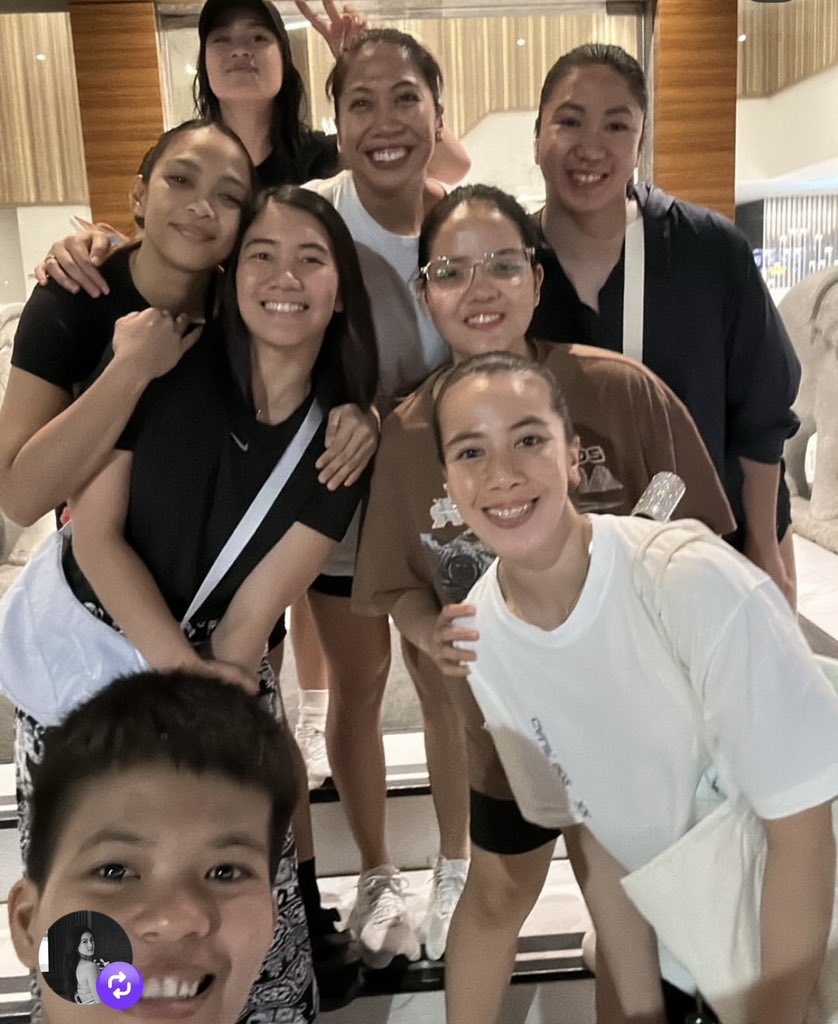 aicille73's tweet photo. Mga lablabs ko!!!! Nice to see Jia!!!! #CreamlineCoolSmashers #Creamline #CreamlineGoodVibesAllTheTime #JiaMoradoDeGuzman #ALEIAHTORRES #loriebernardo #RheaDimaculangan #mafegalanza #pausoriano #kylaatienza #michellegamit
πΈLorie Bernardo IG https://t.co/P3INlgJGv1