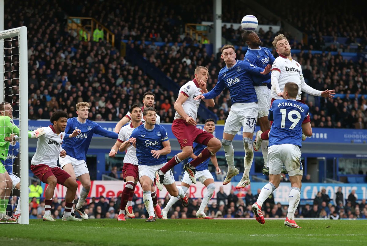 jack25739's tweet photo. Everton 1-1 West Ham, Premier League: Bowen Salvages A Point In Nuno's First Game In Charge As Hammers Boss.
West Ham as they snatched a 1-1 draw away to Everton.

More update news Link: https://t.co/cl2EGBYl9r

#Everton #WestHam #EVEWHU #PremierLeague #Football https://t.co/zHjIsBuRru