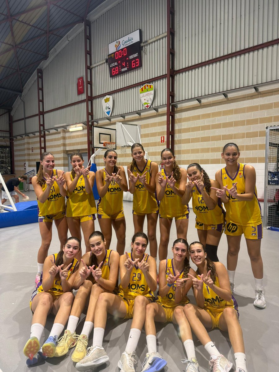 uemataro's tweet photo. 👋🏻😁 Un altre cap de setmana de bàsquet per a la #BaseGroga!💛
💪🏻 Cada vegada tenim més equips competint i sumant minuts a pista.
🫱🏻🫲🏼☀️ @impulso_energia ens porta les 📸 del cap de setmana!
🔜 I atenció: el proper cap de setmana ja tindrem pràcticament TOTA la base groga en acció, amb la majoria d’equips començant la competició oficial.
#somgrocs💛💜