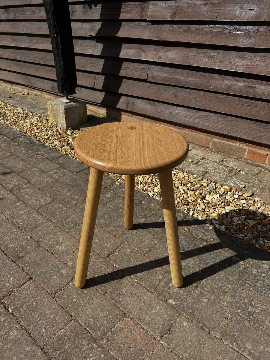 Stablefurniture's tweet photo. We have a couple of completed oak Stable stools in the workshop!
These stools are available for next business day dispatch (depending on time/day the order is placed).
Check out the Etsy shop for more details
https://t.co/4cs9v0oeE9
#oak #stools #stakedfurniture #Stablestool https://t.co/sQDgxHr6uh