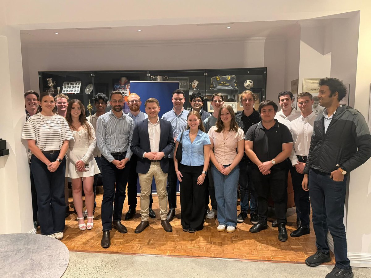 ALSF's tweet image. WA ALSF DRINKS 🦢

Last week Team WA hosted a fantastic drinks event with Liam Staltari MLA and the Hon Anthony Spagnolo MLC. 🍻

It was a great night bringing Liberal students together, connecting with MPs, and celebrating the strength of our movement here in the West.

Want to…