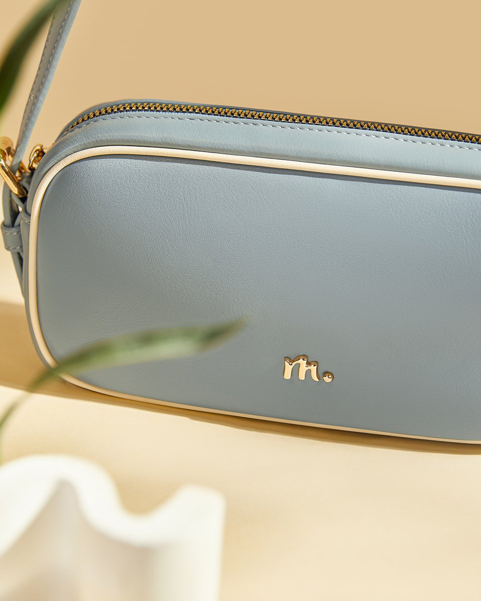 Mossdoom_Asia's tweet image. Version 1 — Clean &amp;amp; Charming Minimal, cute, and effortlessly chic — meet the Sola Bag, your all-in-one style companion. ✨  #MOOSDOOM #MOSSDOOMLADY #SolaBag #NewArrival #BagLover #EverydayChic