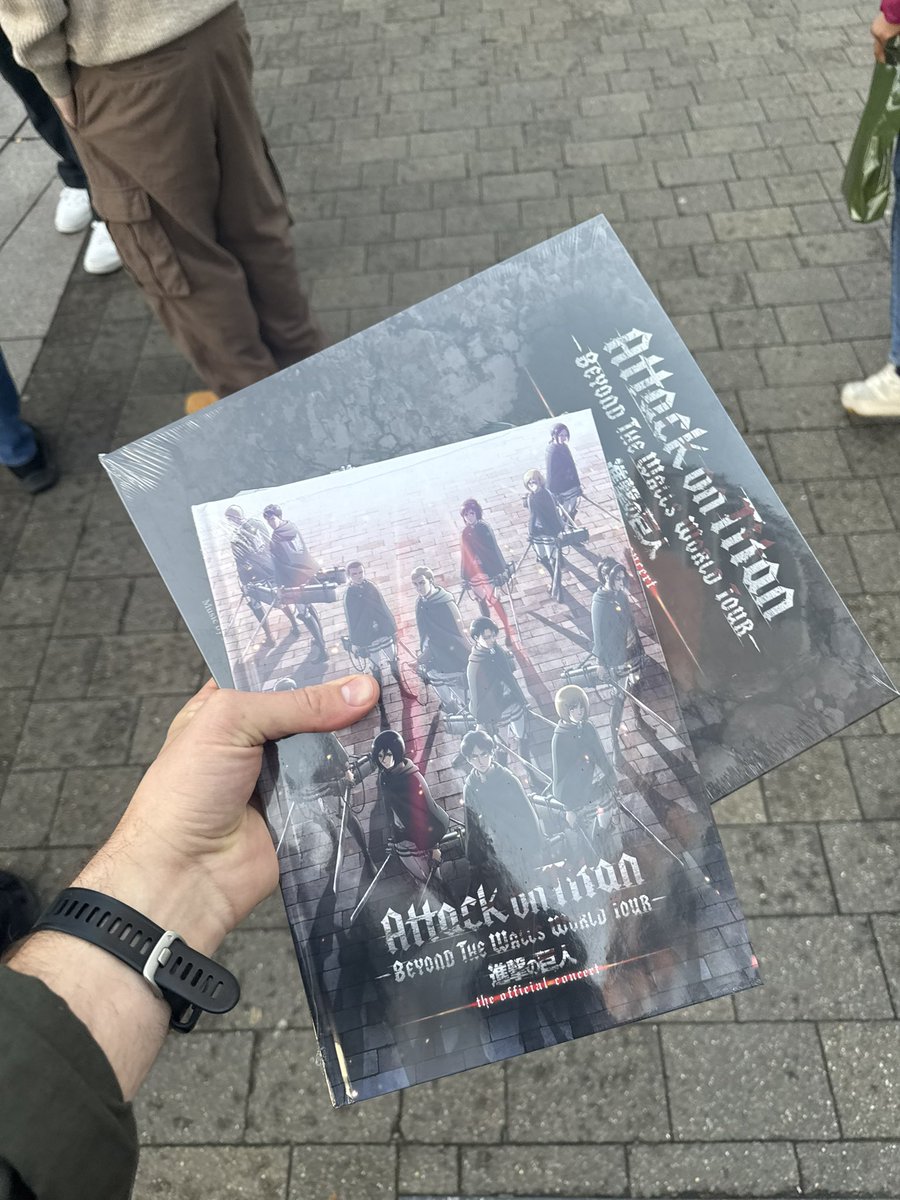IantoRoberts's tweet photo. ‘Attack on Titan - Beyond the Walls Tour’ was everything I wanted it to be ✨ https://t.co/Z6KvffhH84