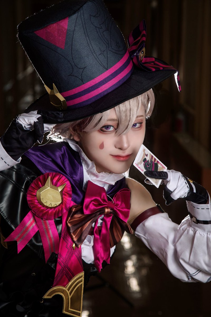 🃏 ✦ Lyney  / Cosplay ✦  🎩

#5周年だよフォンテーヌ併せ
#GenshinImpact

📸<a href="/michimaro_h/">るぐらす</a> さん