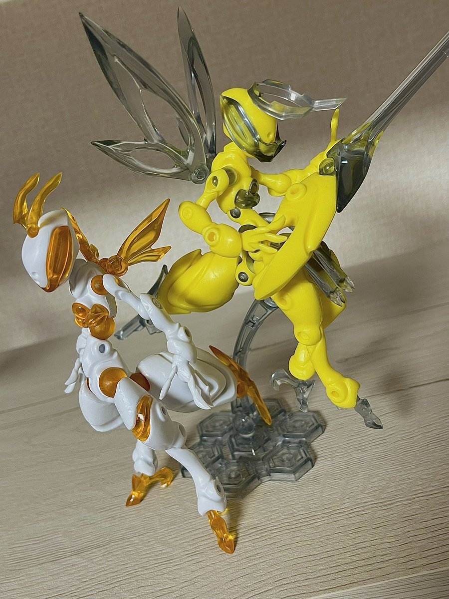 matou419551's tweet photo. Bee Void グリント
Bee Void Enhanced クイーンズハニー
このフォームシリーズは毎回ガチャ版とボックス版を一個ずつ買って揃えてる
これまでのシリーズで1番かっちり組むことができるし、今回から関節部分がザラっとした質感になっててとてもいい
#BeeVoid
#ビーヴォイド
#スタジオソータ https://t.co/vnDU7aEmyy