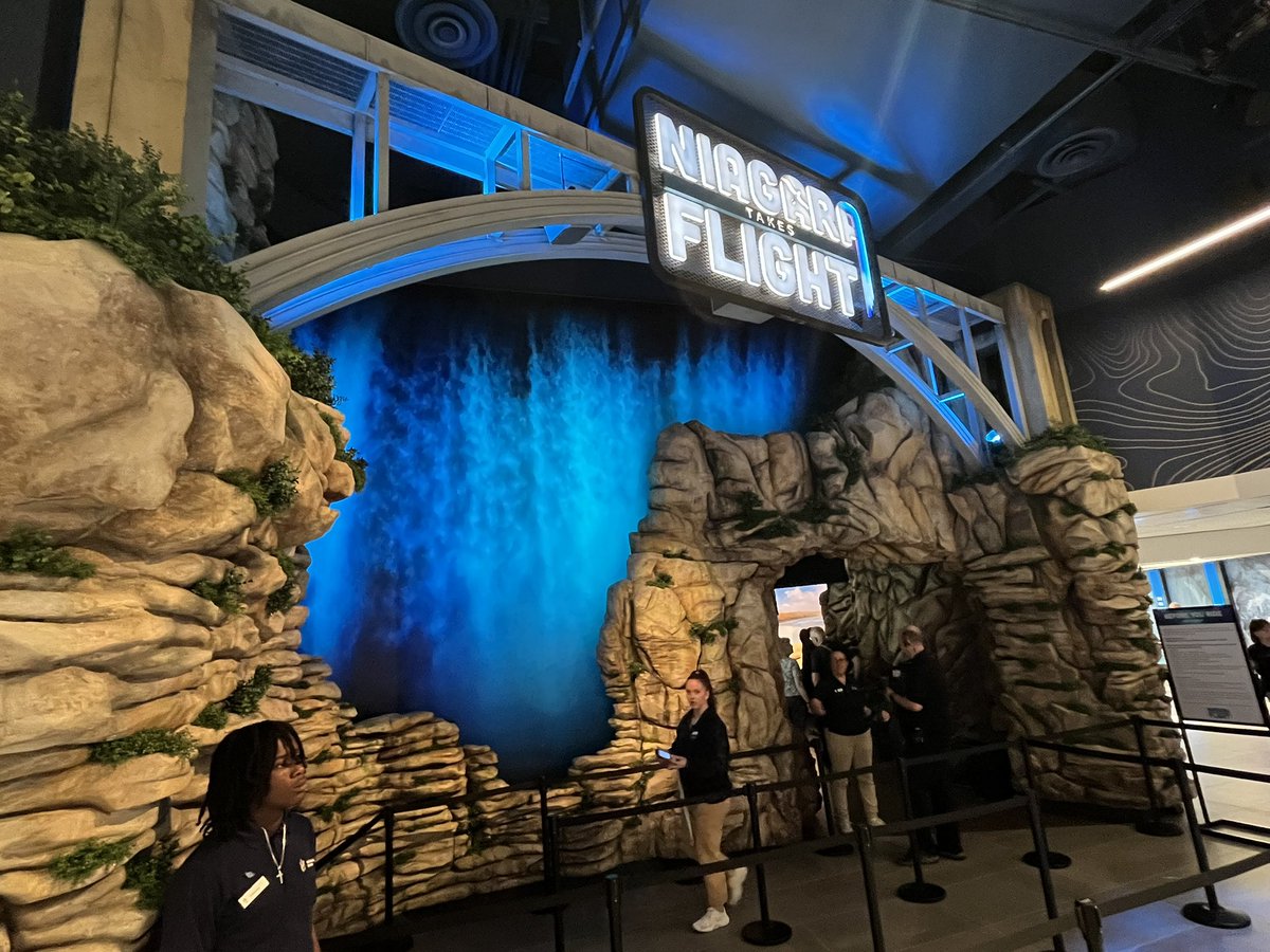 Niagara Takes Flight is an exceptional themed experience. The 15+ minutes of preshows provide deep, thoughtful world building and the Soarin experience is exactly what you want it to be. Please more of this anywhere they’re willing to build them <a href="/NiagaraParks/">Niagara Parks</a>
