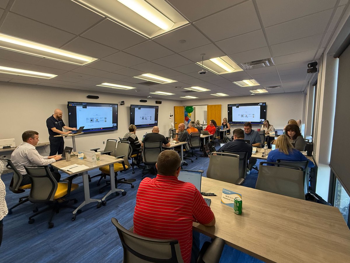 ForwardEdgeOH's tweet photo. ICYMI: Last week we had our "What's New with Google" event! 🎉 We dove into the latest free tools and features from maximizing tools like Drive and Gmail to exploring game-changers like Gemini, Vids, and NotebookLM. The focus: enhancing teaching, learning, and productivity.

Thank you for joining us! This was only the start of our "What's New" series. We'll be back with deeper dives into the tools and topics you care about. Stay tuned for details about the next session!

#googleforedu #googleforedupartner #gemini #googlegemini #instructionalcoach #educoach #techcoach #teachersofig #teachergram