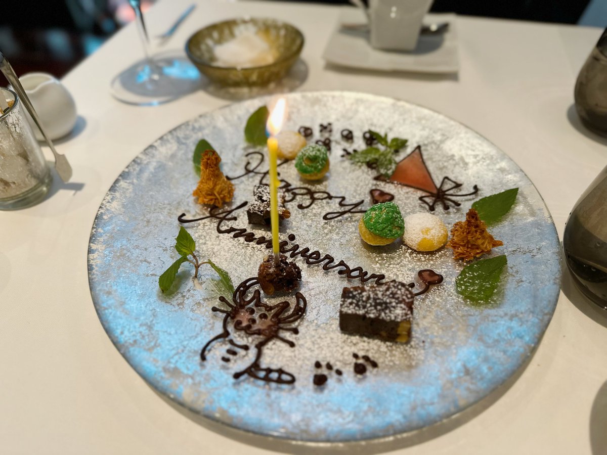nap_vlog_'s tweet image. 夫と結婚記念日をお祝いしてきました💍
なんと食後にお店のご厚意でお祝いのプレートをサプライズで出していただき…！ホスピタリティに感激🤍