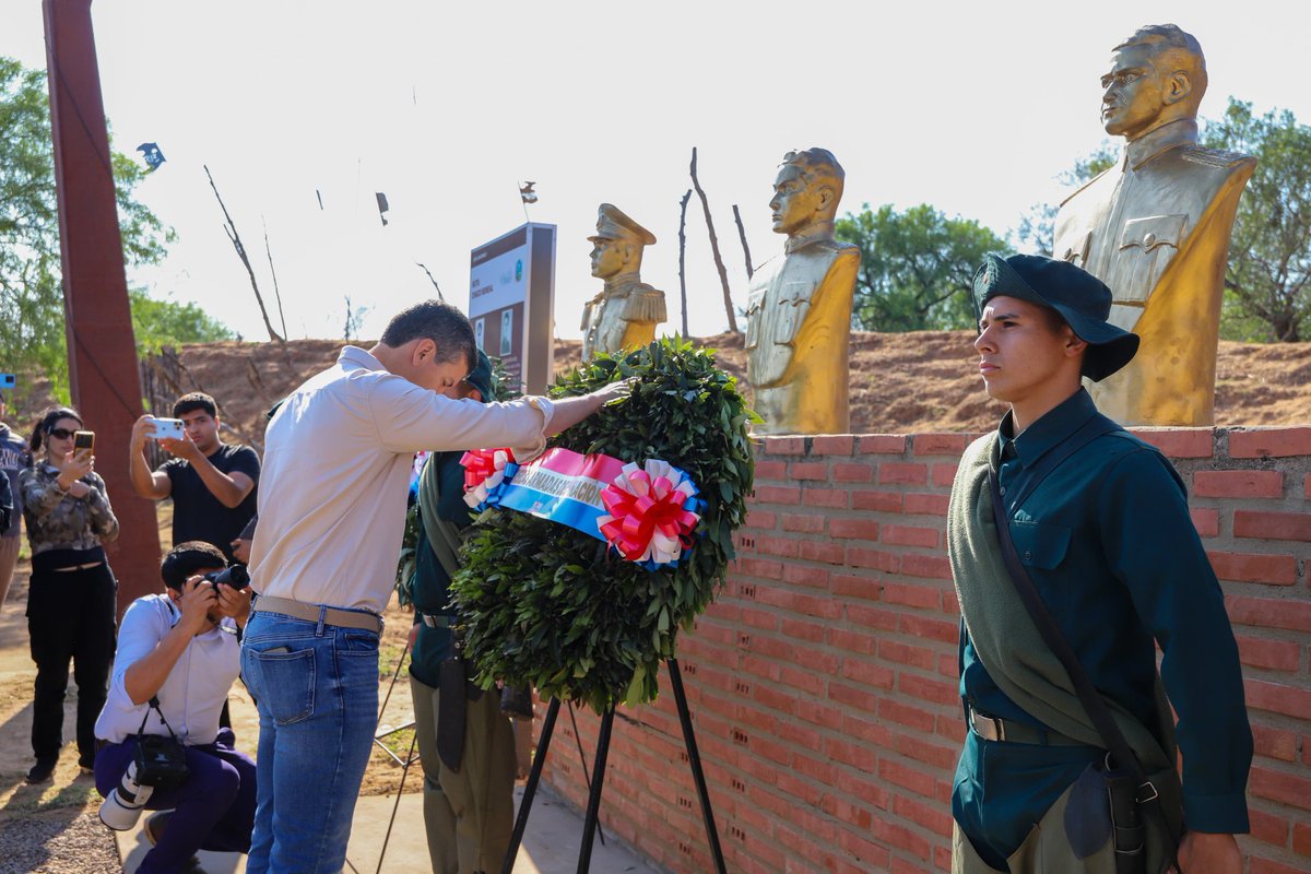 Fuerzas Militares tweet media