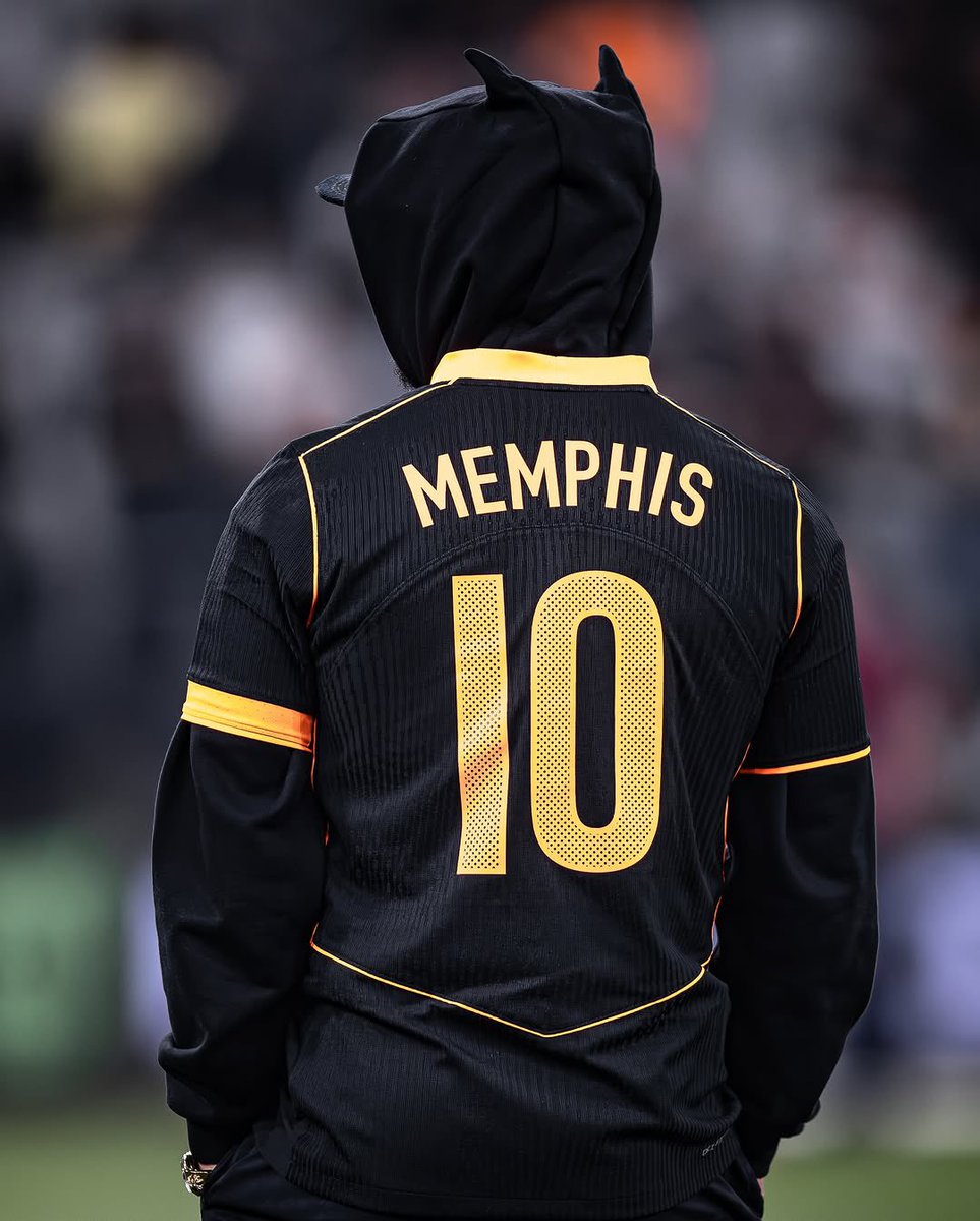 Memphis Depay, maç önü Total 90 Corinthians formasıyla. 🔥🔥❤️‍🔥