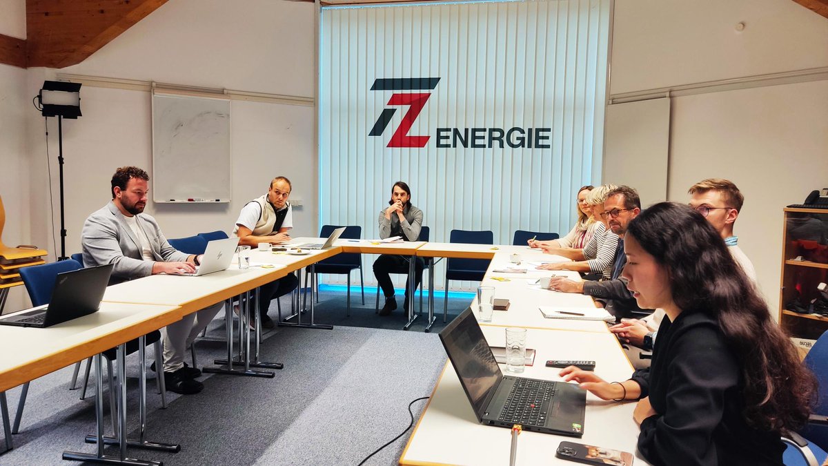 Project EAGER tweet media