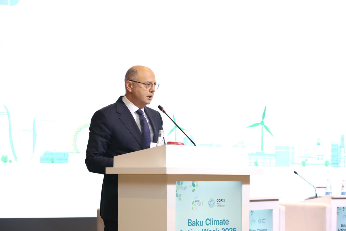 minenergyaze's tweet image. ℹ️ Energetika naziri Pərviz Şahbazov Bakı İqlim Fəaliyyəti Həftəsində (#BCAW2025) “Beynəlxalq Əməkdaşlıq və Dayanıqlı, Təmiz və Ədalətli Enerji Keçidinin Sürətləndirilməsi” mövzusunda çıxış edib.

📌 Nazir Bakı İqlim Fəaliyyəti Həftəsinin qlobal #iqlim gündəliyinin icrasını yerli
