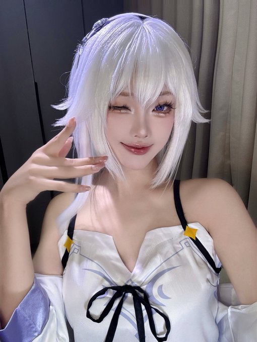 コスプレイヤーosten坂多多のTwitter画像21