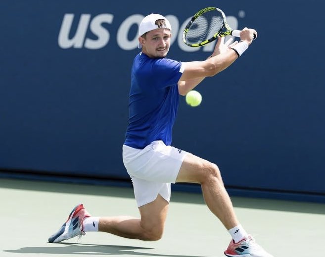 Ugo Blanchet 🇫🇷 sort des qualifs de Shanghai ! 

Après son super US Open, Ugo déroule face à Eubanks 🇺🇸 6-4 6-4.

Lui qui se définit comme un « joueur de coup », il pourra faire un truc sympa encore dans ce tableau ! 

Hâte de voir le tirage ! 

Harold Mayot 🇫🇷 a lui perdu sur un