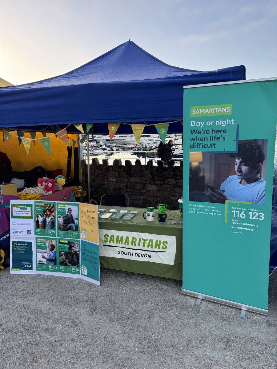 SamaritansSD's tweet photo. We’re out in full force for @BatonOfHopeUK tour across Torbay - say hello if you see one of our volunteers on the route. We’re the ones in bright green, you can’t miss us! 💚 

And don’t forget, we’re here 24/7 on 116 123 #BringHope2TheBay https://t.co/R0jnT7abpe